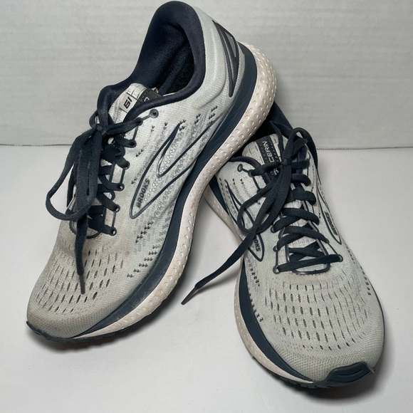 Brooks Shoes - Brooks Glycerin 19 Running Shoes Womens 9.5 Neutral Gray White